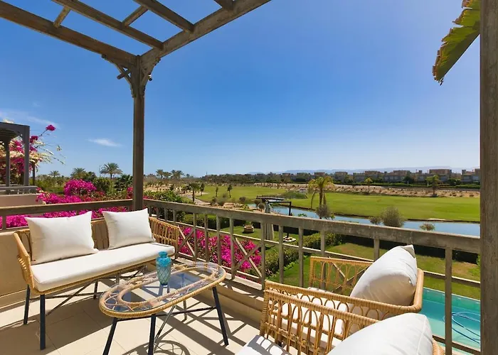 Elegant 4br With Private Garden & Golf Views *