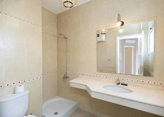 Elegant 4br With Private Garden & Golf Views Ain Sukhna