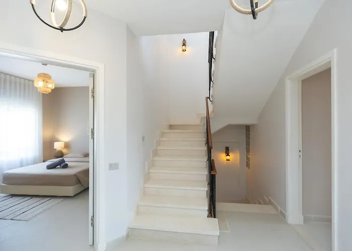 Villa Elegant 4br With Private Garden & Golf Views Ain Sukhna