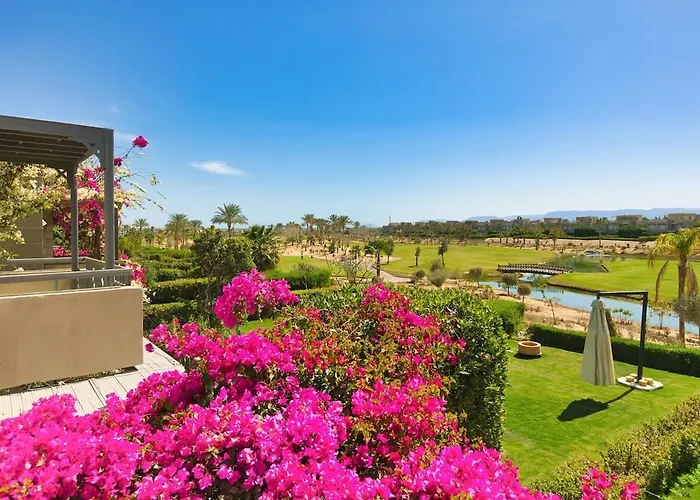 Elegant 4br With Private Garden & Golf Views Ain Sukhna