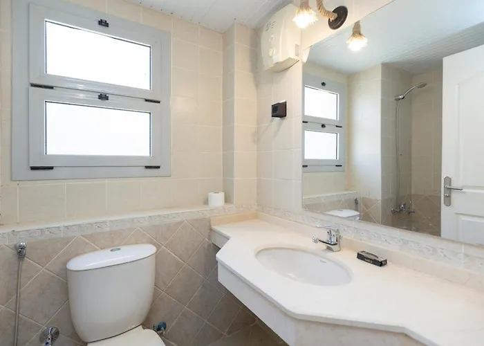 Villa Elegant 4br With Private Garden & Golf Views Ain Sukhna